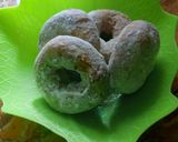 Foto langkah ke 5 dari resep Donat empuk.