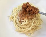 A picture of step 22 of Spaghetti, mince and brown onion soup.