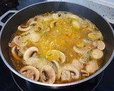 Foto del paso 9 de la receta: *Arroz Caldoso con Pollo y Champiñones*