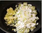 Foto del paso 1 de la receta: Picadillo de carne molida con verduras