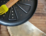 Foto del paso 7 de la receta: Cena italiana: Calzone clásico y Calzone de salchichón ibérico con champiñones