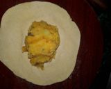 A picture of step 4 of Aalu ka paratha.