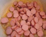 Tojás pörkölt virslivel recept fázis 2 fotója