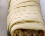 A picture of step 5 of Paneer stuffed ring bread.