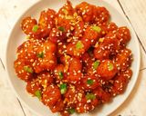 Foto langkah ke 6 dari resep Dakgangjeong (Sweet & Spicy Korean Style Fried Chicken).