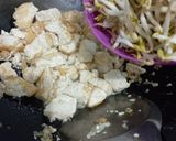 Foto langkah ke 3 dari resep Tumis Toge Tahu.