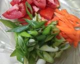 Foto langkah ke 3 dari resep Cumi, Wortel, Enoki, Asam Manis.