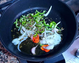 Foto del paso 5 de la receta: Boquerones escabechados con salteado de cherrys y estragón