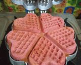 Foto langkah ke 9 dari resep Wafel Rasa Pukis Buah Naga.