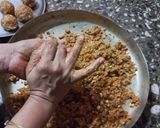 A picture of step 7 of Methi Gond ladoo.