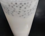 A picture of step 3 of Ice apple shake.