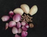 Foto langkah ke 5 dari resep Sop Daging dan Tulang Kambing Kuah Bening.