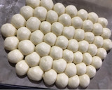 Foto langkah ke 2 dari resep Bubble Bread.