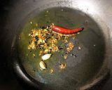 A picture of step 1 of Nolen Gur diye Tomato Chutney (Tomato Chutney with Date Palm Jaggery - Bong style).