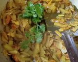 বড়ি দিয়ে লাউ ভাজি (bori diye aloo bhaji recipein Bengali) রেসিপি ধাপ - 3 ছবি
