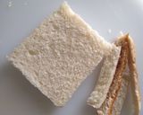 A picture of step 4 of Pizza pockets.