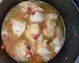 Foto langkah ke 5 dari resep Sup ayam tomat.