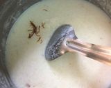 A picture of step 2 of Alphonso Mango Kheer.