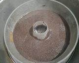 Foto langkah ke 2 dari resep Ketan Item Keju Lumer.