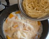 A picture of step 3 of ★ Pumpkin and chicken milk pasta ★.