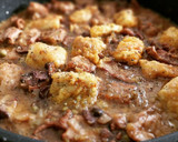Foto del paso 11 de la receta: Mar y montaña de costillas de cerdo, rape y setas