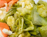 Foto del paso 2 de la receta: Patamuslos de pollo al tomillo con papas