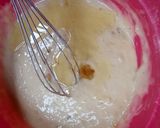 Foto langkah ke 4 dari resep Bolu pisang kukus.