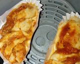 Foto langkah ke 7 dari resep Roti Kepang Keju Bolognese.