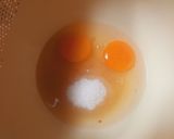 Foto langkah ke 3 dari resep Bolu Ubi Ungu Kukus Vla Keju.