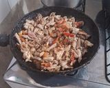 Foto del paso 3 de la receta: Minis wraps integrales de pollo y vegetales