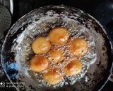 A picture of step 3 of Moong Dal Pitha Sweet.
