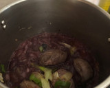 Foto del paso 5 de la receta: Carrilleras al vino tinto con ciruelas