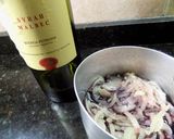 Foto del paso 2 de la receta: Cebollas al vino tinto