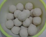 Foto langkah ke 4 dari resep Tahu bulat gurih.