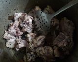 A picture of step 5 of Handi chicken curry.