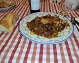 Foto del paso 12 de la receta: Emperador con cebolla caramelizada, champiñones rodajas de tomate con un toque de vino blanco