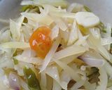 Foto langkah ke 2 dari resep Tumis pepaya muda.