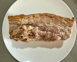脆皮燒肉佐涼拌小黃瓜的食譜步驟2照片