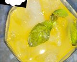 A picture of step 1 of Mango mints juice.
