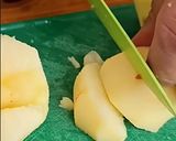 Foto del paso 4 de la receta: Torta de Manzana o Pera Invertida (Rápida - Fácil - Económica)