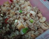 Foto langkah ke 3 dari resep Nasi 'Merah' Goreng.