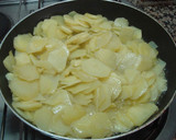 Foto del paso 2 de la receta: Tortilla española rellena