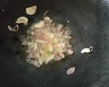Foto langkah ke 3 dari resep Tumis Tauge Tahu Ikan Asin.