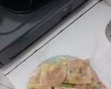 Foto langkah ke 5 dari resep Martabak Telor Sosis 🥚.