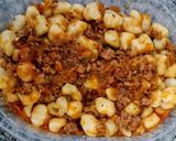 Foto del paso 5 de la receta: Ñoquis con tuco de carne