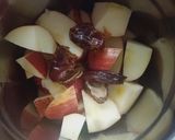 A picture of step 1 of Apple dates milkshake.