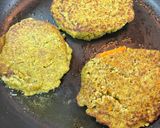 Foto del paso 8 de la receta: Hamburguesas de acelgas con mijo y cebolla a fuego lento