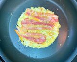 รูปขั้นตอนการทำที่ 6 ของ พิซซ่าญี่ปุ่น (Okonomiyaki) 🥓