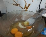 Foto langkah ke 1 dari resep Bolu Marmer 3 warna (hijau, kuning dan cokelat).