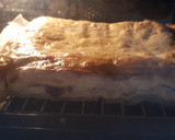 Foto del paso 4 de la receta: Empanada de puerro y salchicha con salsa de arándano rojo